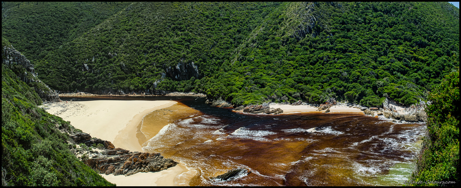 Elandsbos River is reached soon after the start and provides a lovely place for a swim (if you want or not)