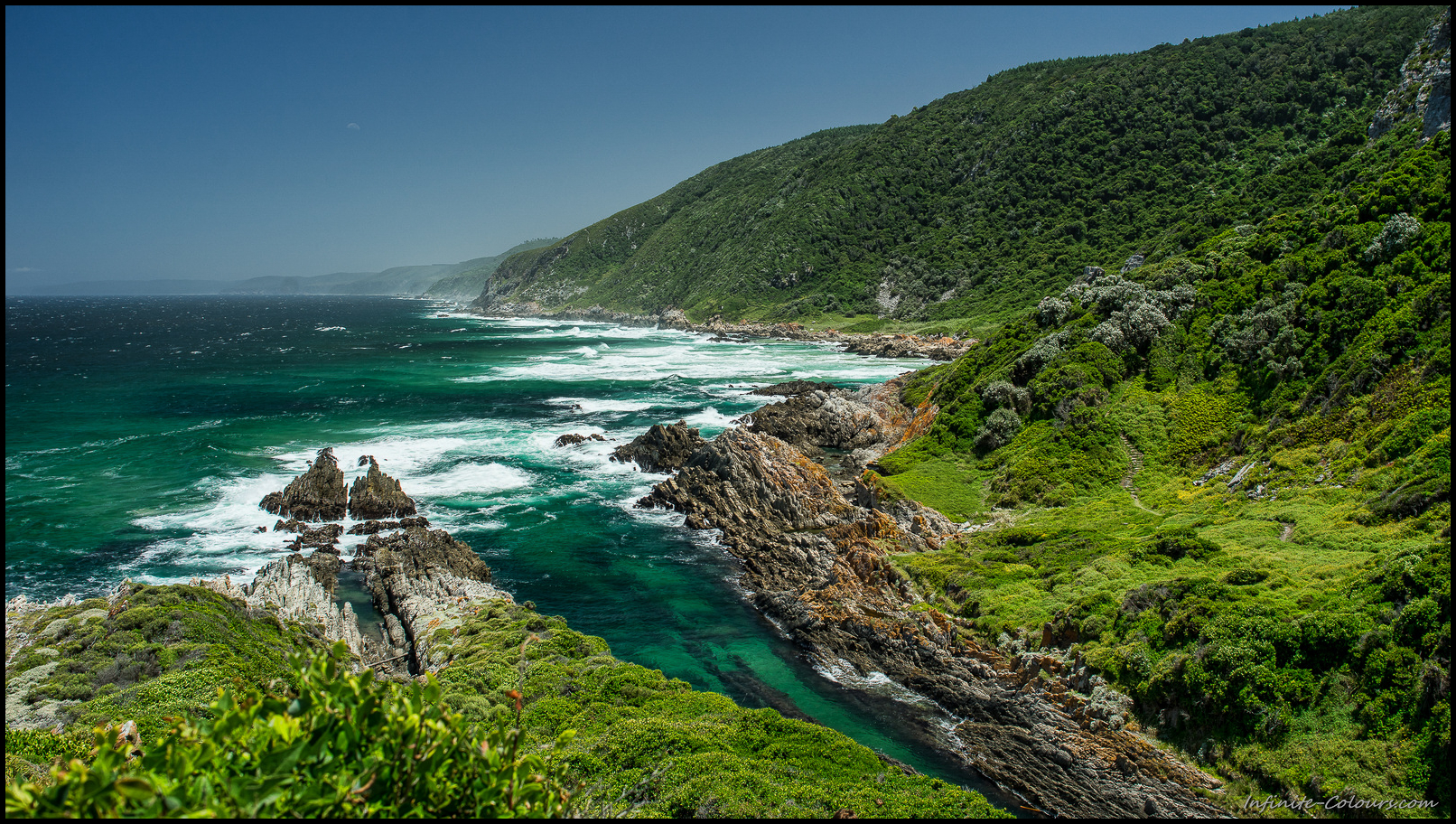 The beauty of the Otter Trail coast between Scott and Oakhurst huts – the sea was never calm but sheltered coves abound so lots of swimming was possible