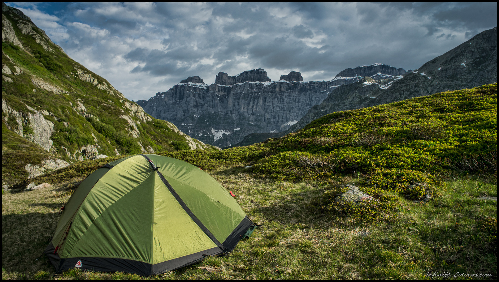 Seebodensee bivouac with Wendenstöcke in the background