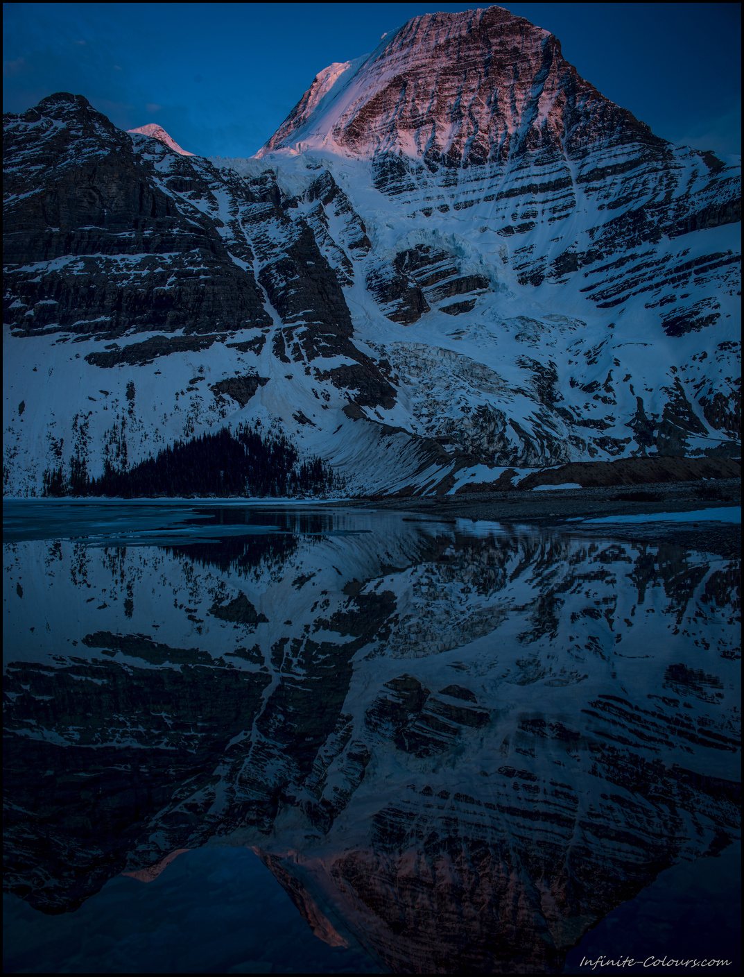 Mount Robson reflections at sunset, Berg Lake / Marmot campsite, Sony A7 / Canon FD Tilt Shift 35