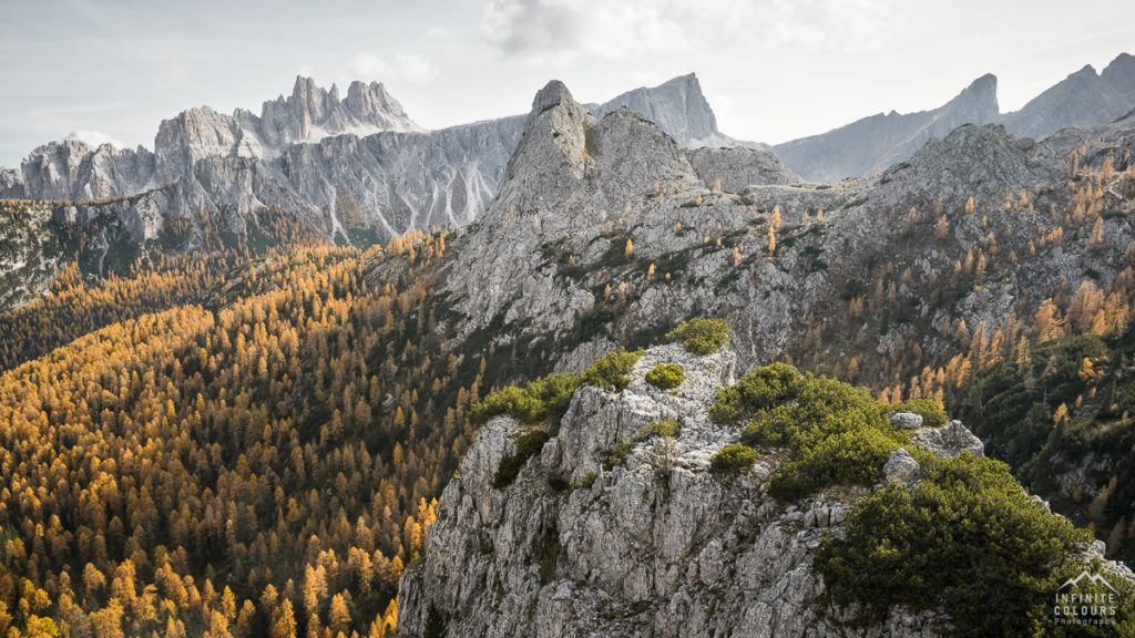 Cason di Formin Beco de Ra Marogna Dolomiti Ampezzano autunno golden larches dolomites goldene lärchen dolomiten über dem Passo Giau photography