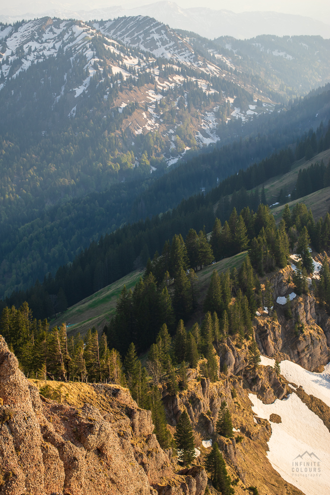 Allgäu Herrgottsbeton Stuiben Frühling Sonnenuntergang Immenstadt Wanderung Allgäu Landschaftsfotografie blauer Enzian Allgäuer Alpen Sederer Stuiben Buralpkopf Wanderung Nagelfluh Nagelfluhkette Girenkopf Heidenkopf Siplinger Kopf Siplingerkopf