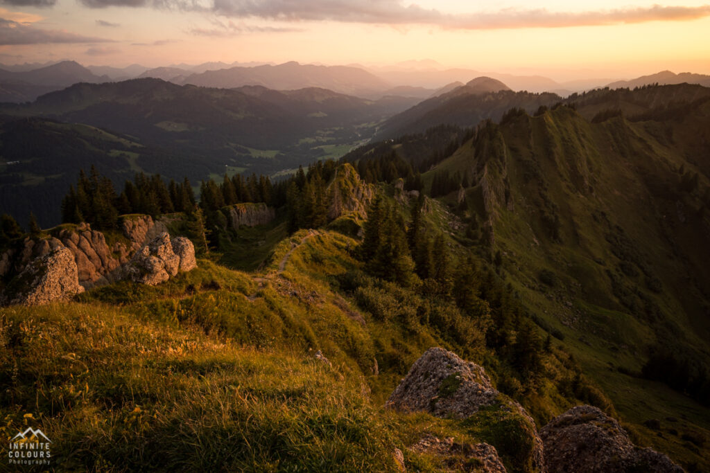 Siplinger Kopf Sonnenuntergang Siplingerkopf Landschaftsfotografie Panorama Bregenzerwald Allgäu Sonnenuntergang Balderschwang Säntis Gratwanderung Allgäu Natur Fotografie Nagelfluh Sonnenuntergang Winterstaude Hittisau Sonnenuntergang Wanderung Allgäu