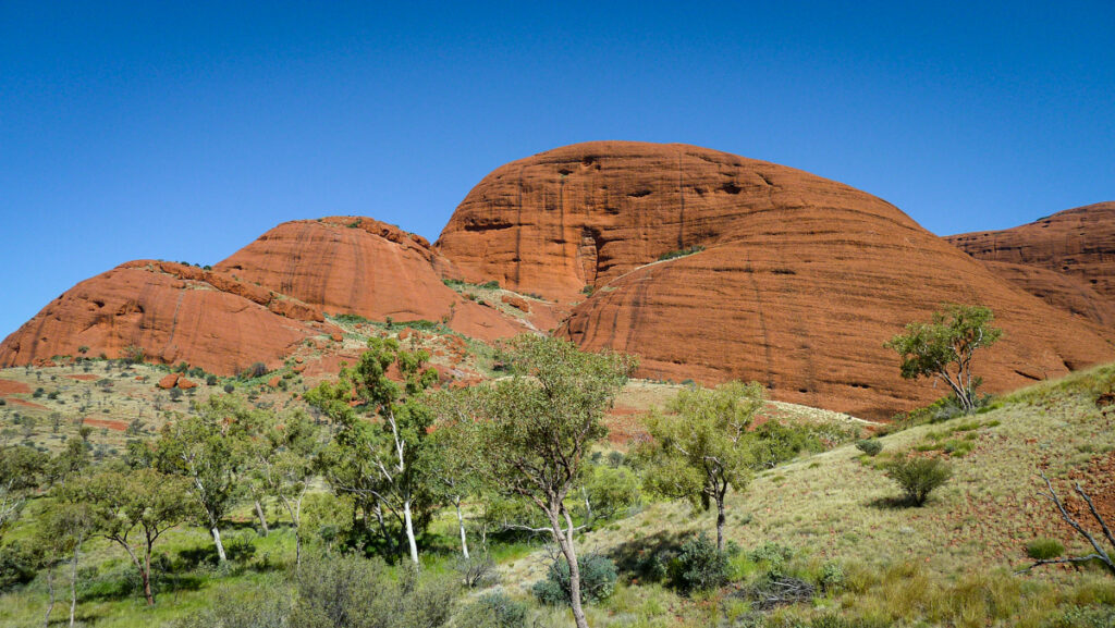 Uluru Kata Tjuta trekking australia red centre landscape photography