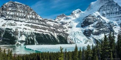 Rearguard, Robson and Berg Glacier over frozen Berg Lake Toboggan Falls, Mt. Robson Provincial Park photography fotografie Sony A7 Minolta MD 35-70 3.5 macro